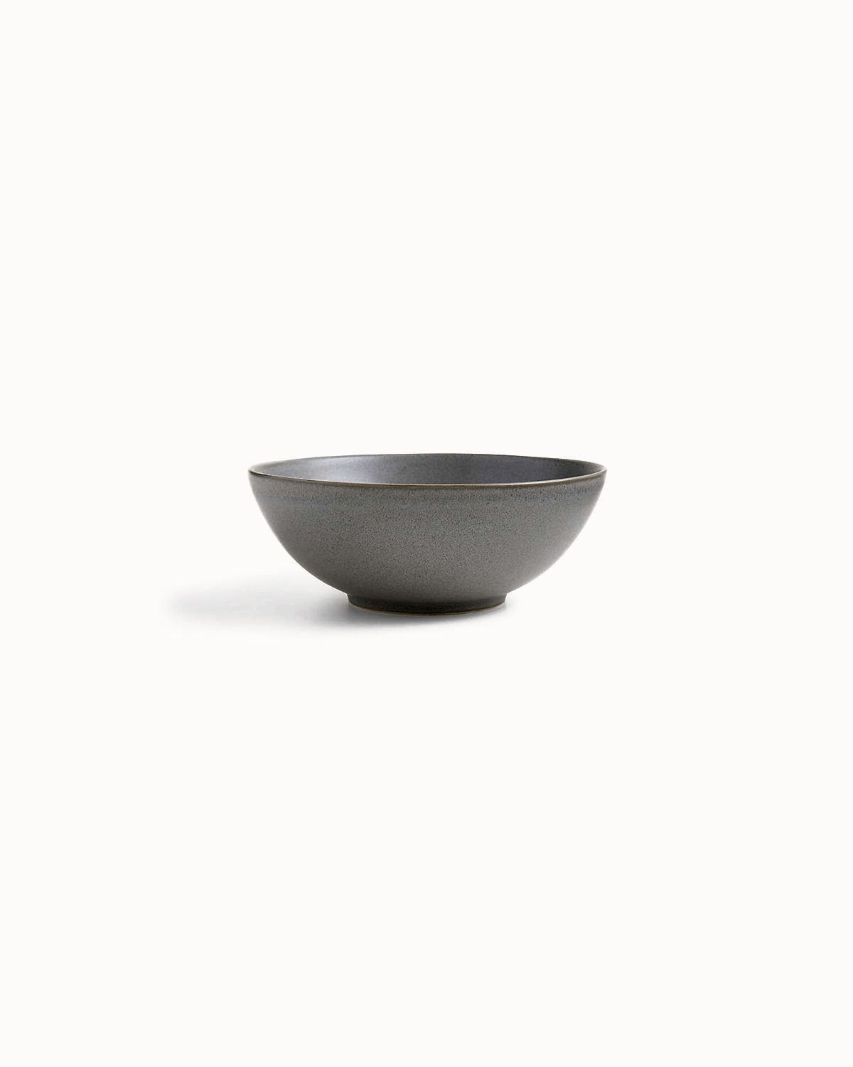 Refined Metal Detail Shelf Ready Serving Vessel