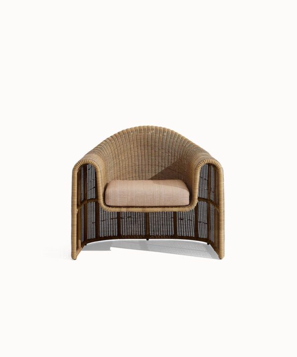 Sleek Leather Look Shelf Ready Seat